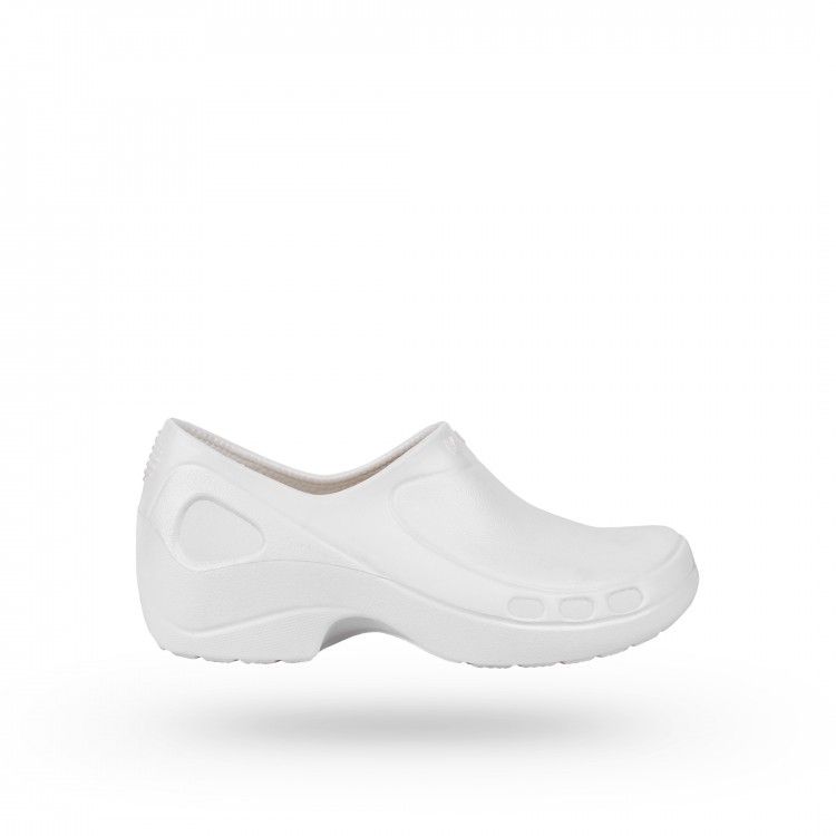 Shoes, Everlite Shoes is made of Everlite™, a material that is not only super–light and resistant, b