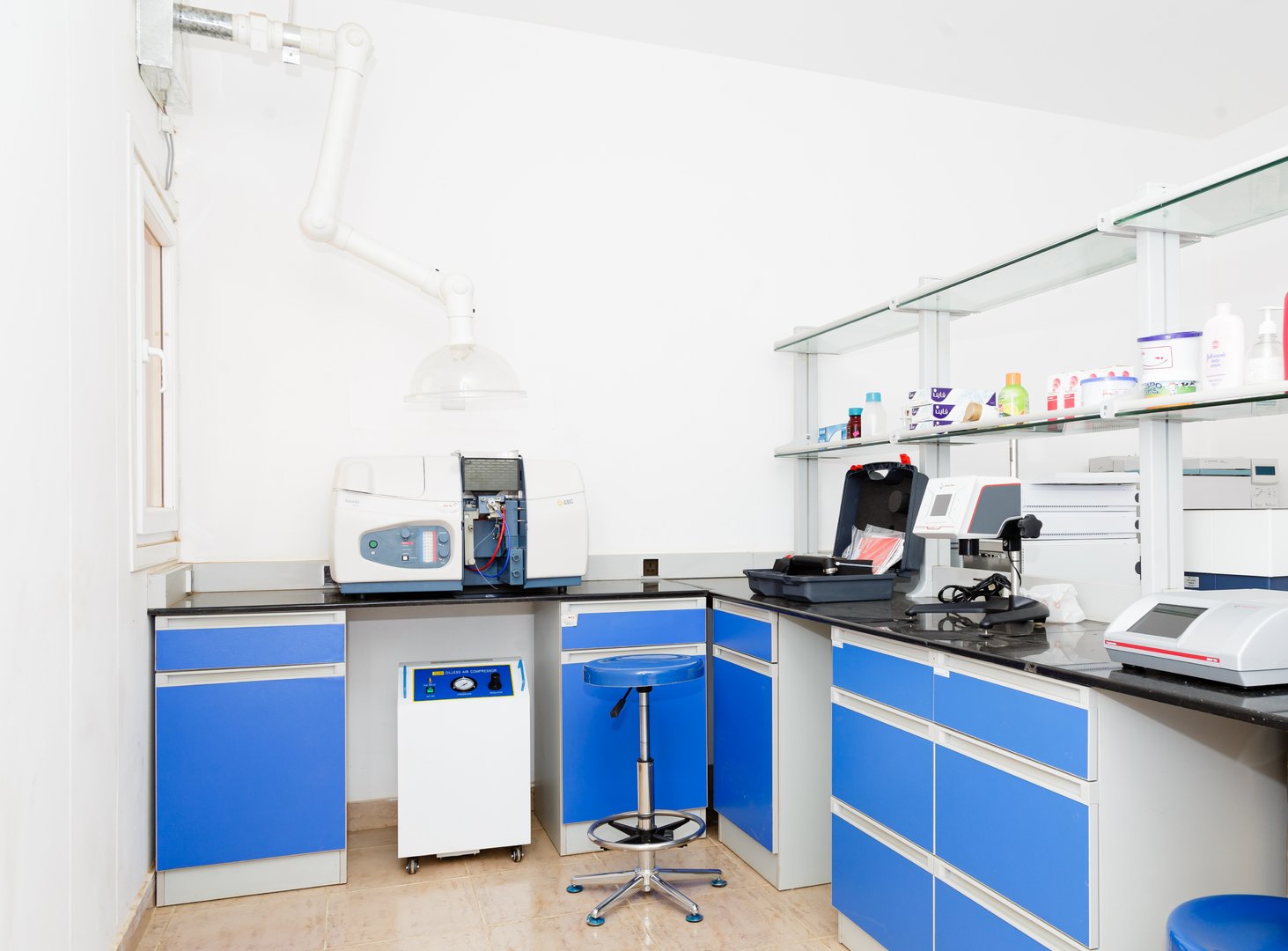 Optimizing Laboratory Equipment Selection in the UAE: A Technical Guide for 2025 - Cover Image